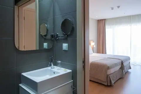 Eurostars Oasis Plaza in Figueira da Foz — foto 16