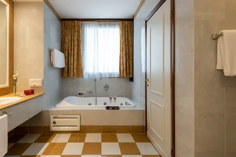 Leonardo Hotel Milan City Center in Milaan — foto 24