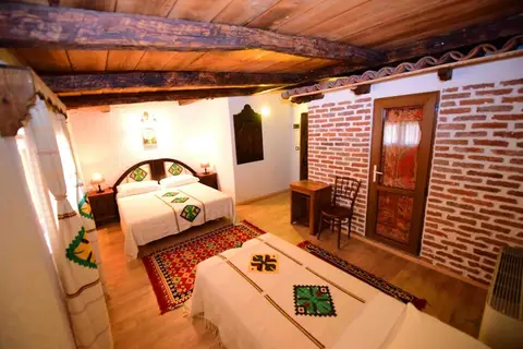 Hotel Tradita Geg & Tosk in Shkodra — foto 24