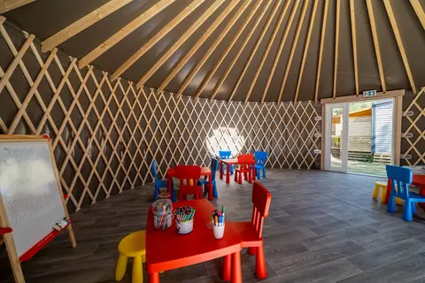Camping Les Couleurs De La Coubre in Les Mathes — foto 17