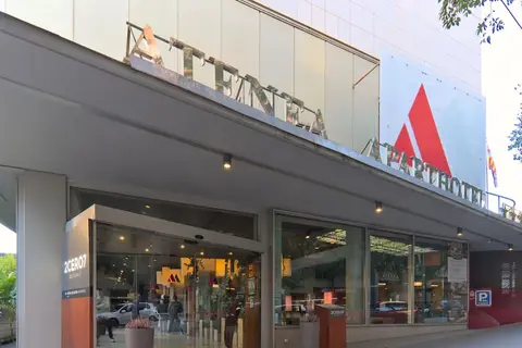 Atenea Barcelona Aparthotel in Barcelona