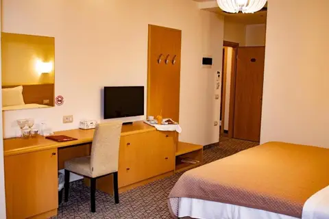 Hotel Airport Tirana in Krujë — foto 5