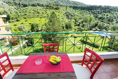 Aristides Gardens in Αγία Κυριακή — foto 10