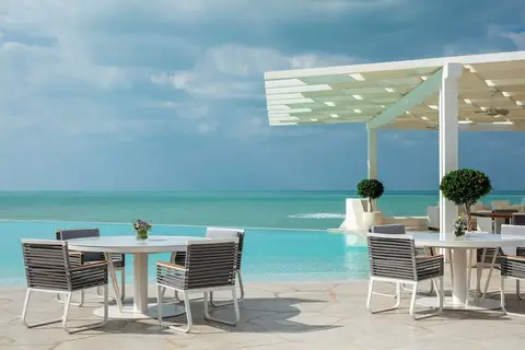 Anantara Retreat Santorini Abu Dhabi in Abu Dhabi — foto 7