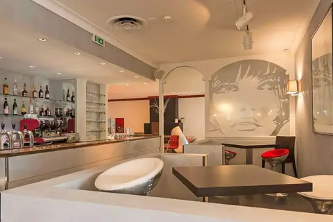 Hotel Ambassador Monaco in Monaco — foto 15