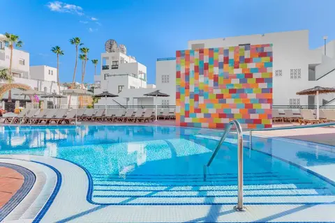 Hilton Grand Vacations Sunset Bay Club in Costa Adeje