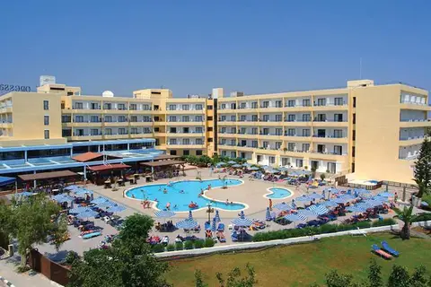 Odessa Beach Hotel in Παραλίμνι — foto 2