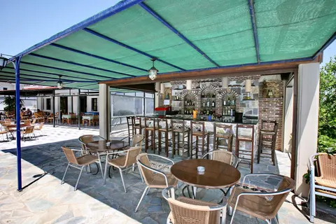 Hotel Pela in Skala Kalloni — foto 8