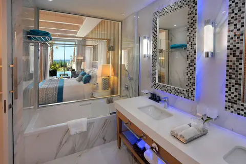 Amavi MadeForTwo Hotels in Paphos — foto 21