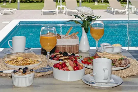 White Canvas Boutique Studios in Δημοτική Ενότητα Λαγανά — foto 5