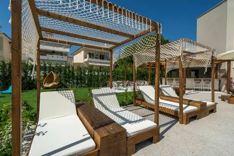 Mirablue Luxury Residences in Πευκοχώρι — foto 4
