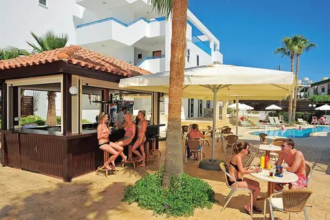 Petrosana Hotel Apts in Ayia Napa — foto 2
