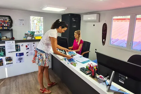 Camping La Pinatelle foto 26