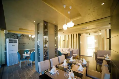 Regina City Hotel in Vlorë — foto 23