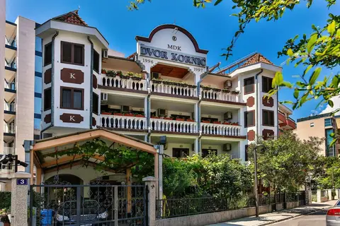 Villa Dvor Kornic in Budva — foto 25