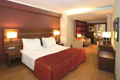 Turim Europa Hotel in Almada — foto 7