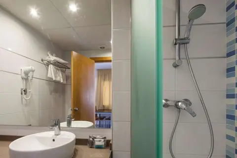 Ibiza Jet Appartementen in Platja d'en Bossa — foto 27