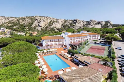 Club Hotel Cormorano in Baja Sardinia