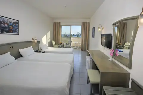 Nissiana Hotel in Ayia Napa — foto 12
