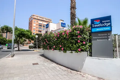 Travelodge Alicante Puerto in Alicante — foto 6
