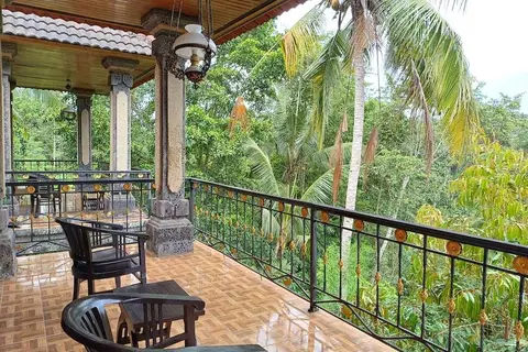 Puri Saron Madangan Hotel in Susut — foto 9