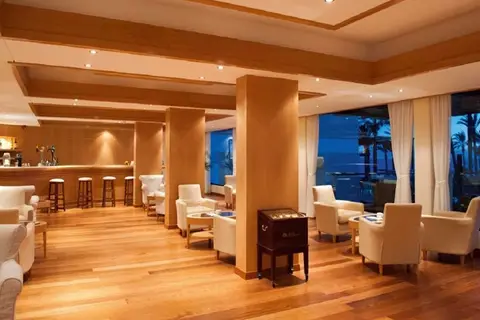 Constantinou Bros Asimina Suites Hotel in Geroskipou — foto 23
