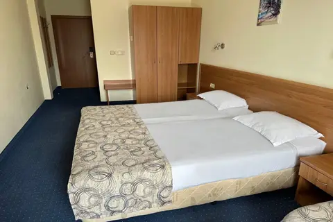 Perunika in СПА център Ривиера Бийч — foto 12