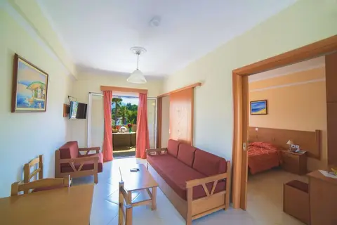 Aparthotel Robolla Beach in Ρόδα — foto 13