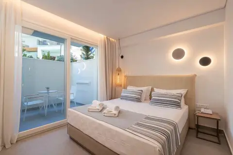 Mirablue Luxury Residences in Πευκοχώρι — foto 18