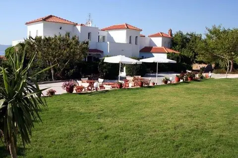 Akti Hotel in Μόλυβος — foto 17