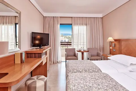Atlantica Golden Beach Hotel in Kissonerga — foto 11