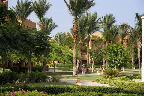 Stella Makadi Beach Resort & Spa in Andalus Restaurant — foto 25