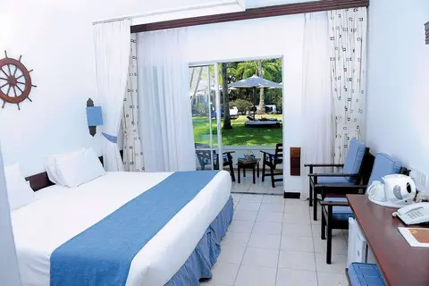 Voyager Beach Resort in Mombasa — foto 22
