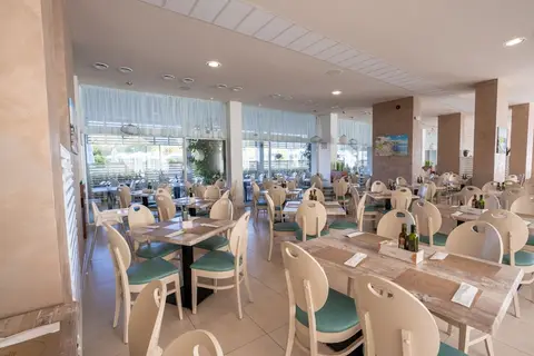 Aqua Nevis Club Hotel in Несебър — foto 9