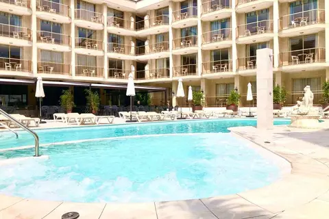 Miami Park Aparthotel in Calella
