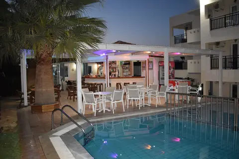 Sunshine Studios & Apartments in Irinis Stalís — foto 27