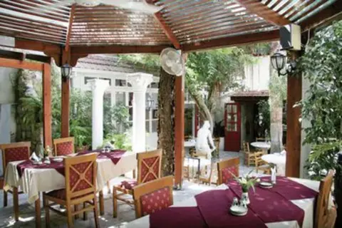 Kentrikon 1924 Boutique Hotel in Paphos, foto 5