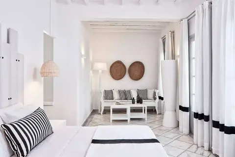 Mr & Mrs White Paros in Νάουσα — foto 3