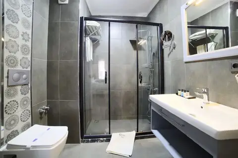 Almina Inn Hotel in Küçükçekmece — foto 5