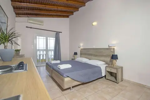 Trabukos Beach Complex in Δημοτική Ενότητα Λευκιμμαίων — foto 3