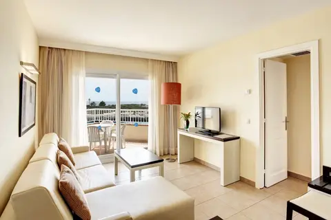 Grupotel Tamariscos in Cala'n Bosch — foto 7
