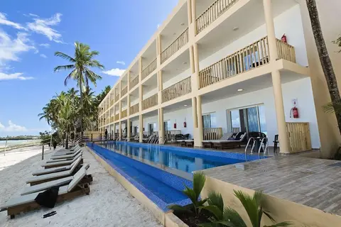 Reef & Beach Resort in Jambiani — foto 15