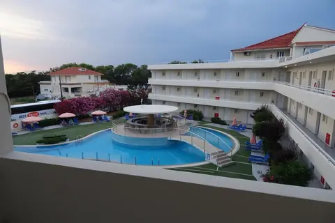 Bayside Hotel Katsaras in Ιαλυσός — foto 5