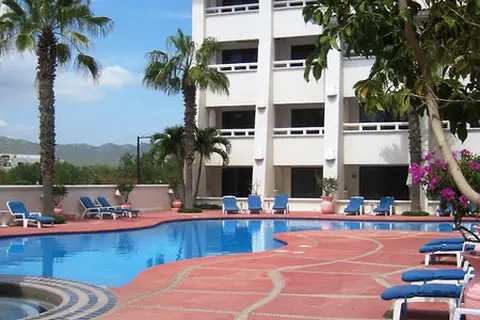Bahia Hotel & Beach House in Cabo San Lucas — foto 3