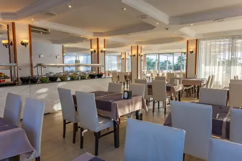 Sentinus Beach Hotel in Kusadasi — foto 8