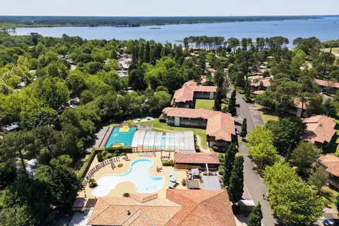 Vakantiepark Les Cottages Du Lac in Parentis-en-Born, foto 24