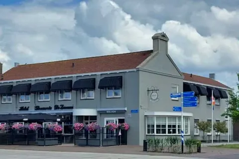 Hotel De Zwaan Schoondijke foto 19