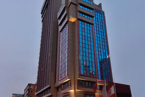 Mövenpick Hotel Istanbul Bosphorus in Fatih — foto 2