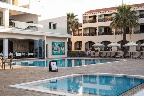 Hotel Mimosa Beach in Παραλίμνι — foto 2