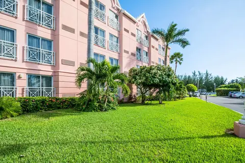 Comfort Suites Paradise Island in New Providence — foto 13